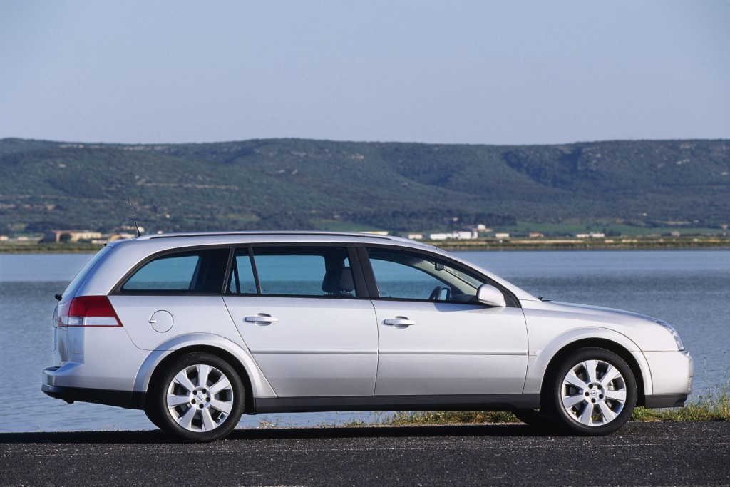 Opel Vectra Caravan photo 23