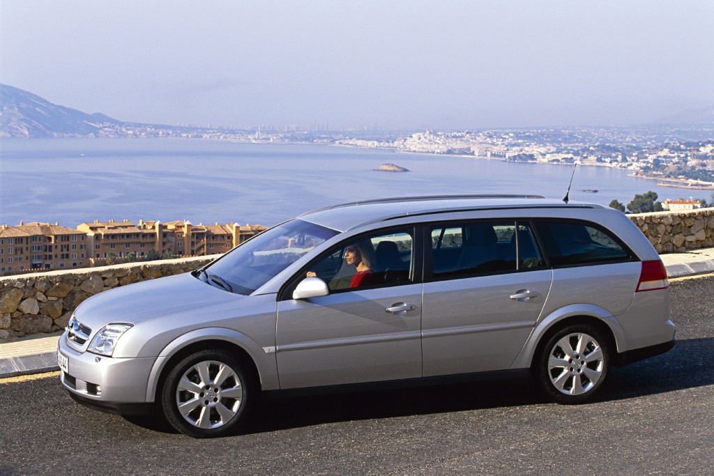 Opel Vectra Caravan photo 7