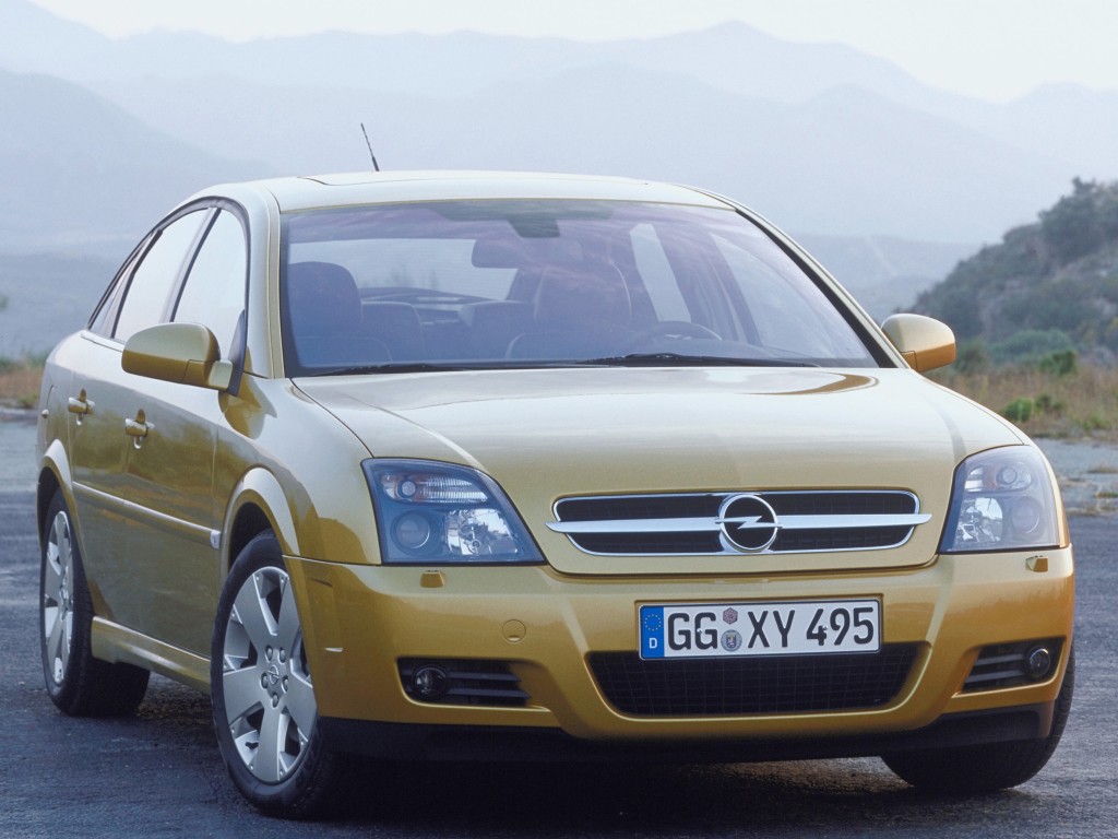 Opel Vectra Hatchback photo 12