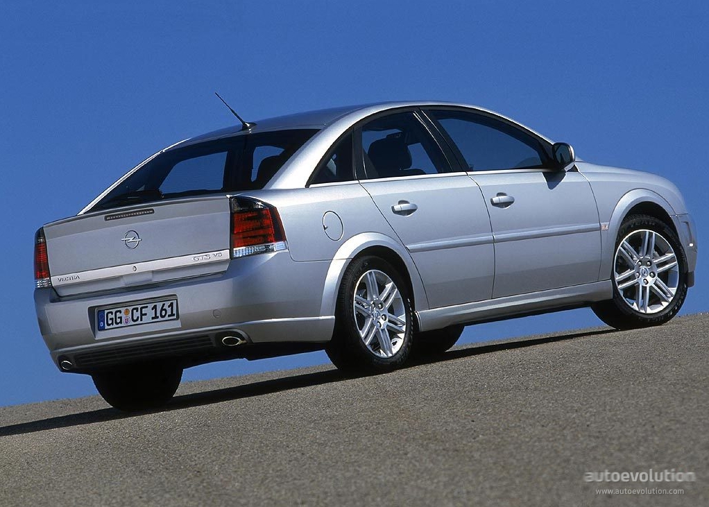 Opel Vectra Hatchback photo 4