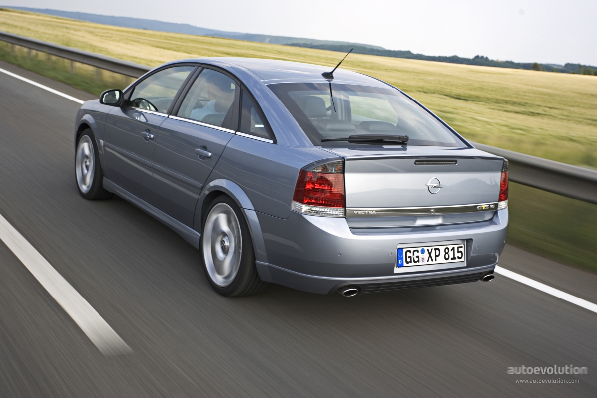 Opel Vectra Hatchback photo 3