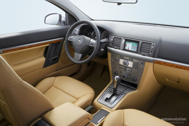 Opel Vectra Hatchback photo 10
