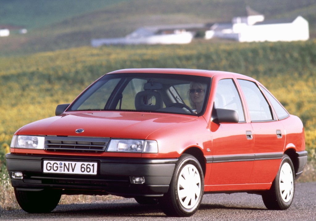 Opel Vectra Hatchback photo 27