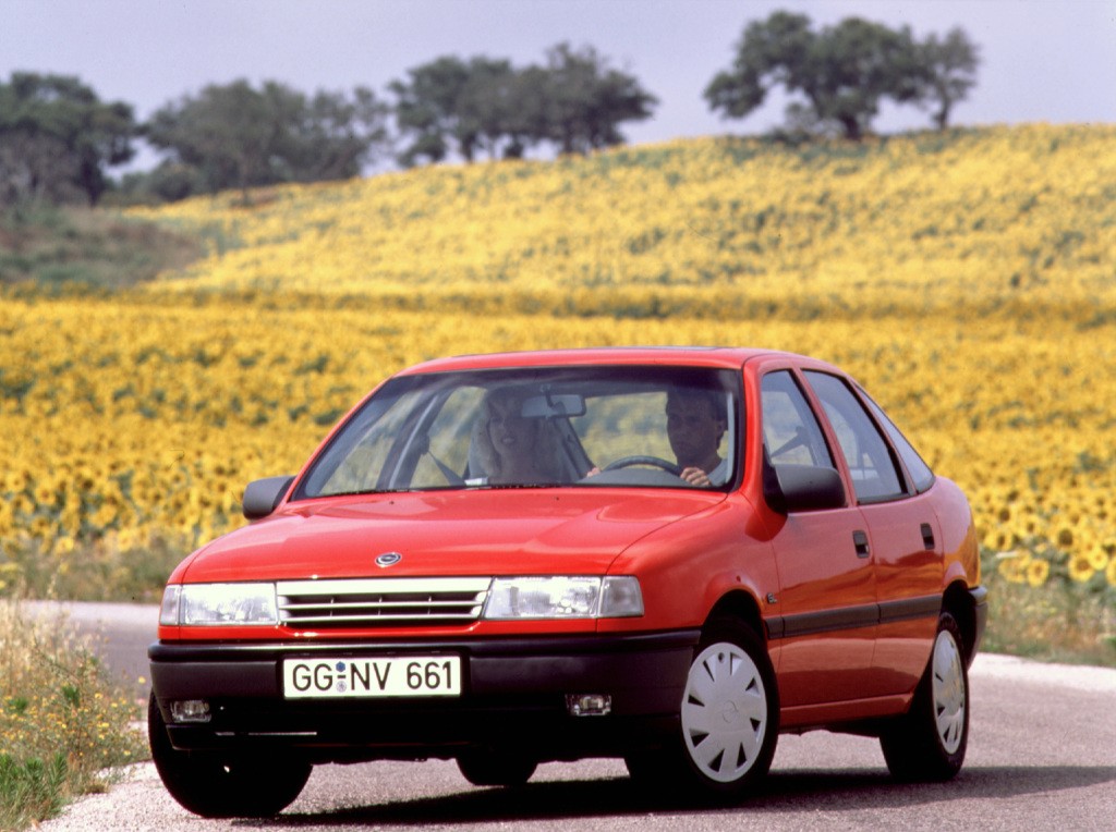 Opel Vectra Hatchback photo 28