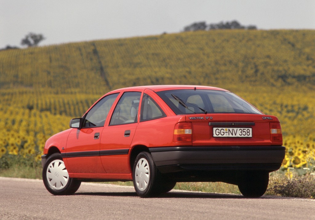 Opel Vectra Hatchback photo 29