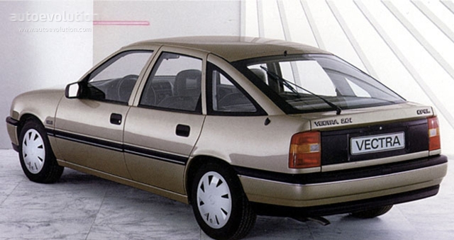 Opel Vectra Hatchback photo 3