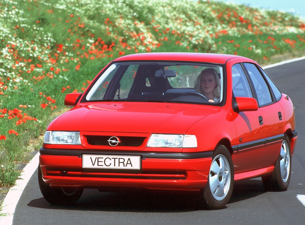 Opel Vectra Hatchback photo 8