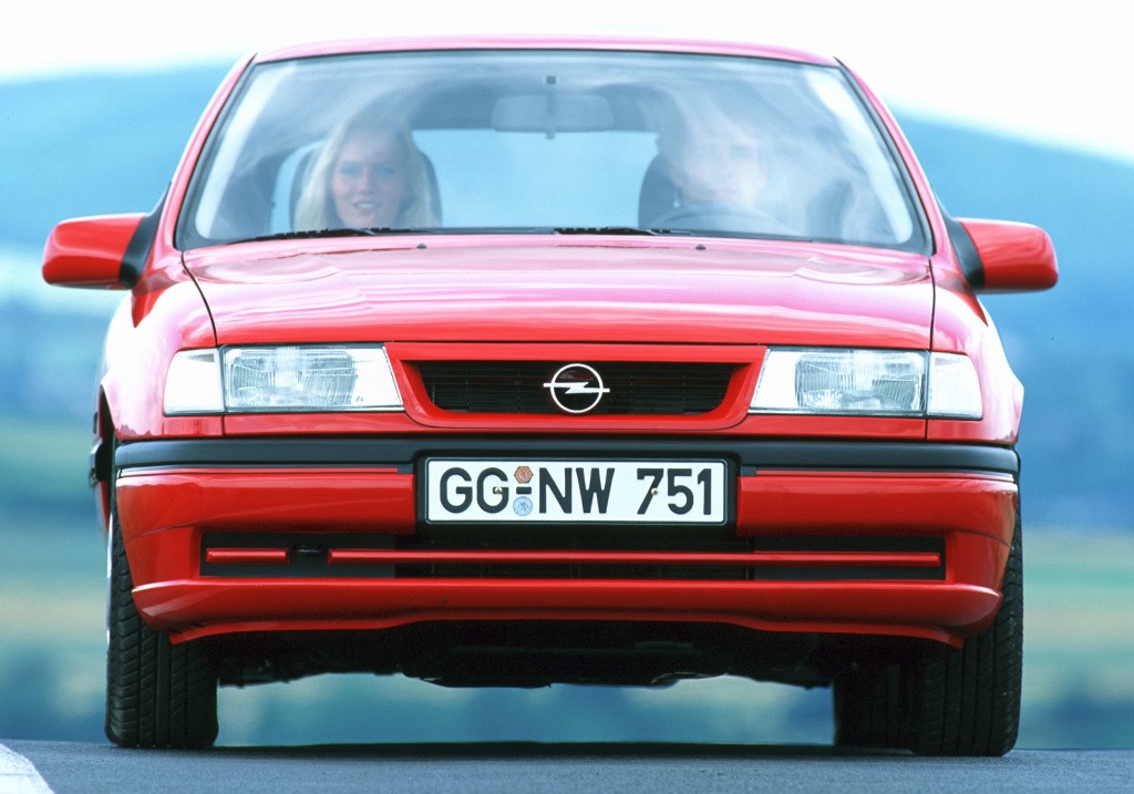 Opel Vectra Hatchback photo 13