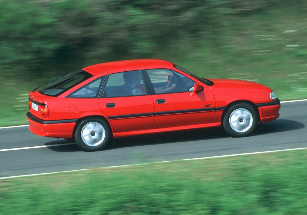 Opel Vectra Hatchback photo 6