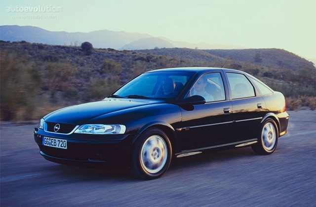 Opel Vectra Hatchback photo 2