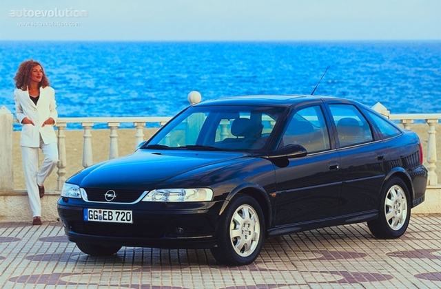 Opel Vectra Hatchback photo 3