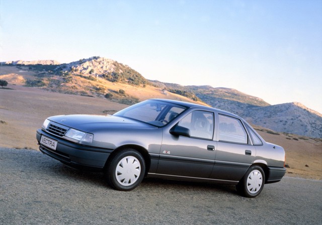 Opel Vectra Sedan foto 9