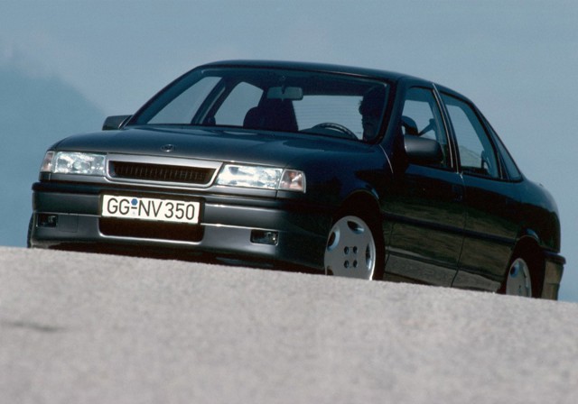 Opel Vectra Sedan foto 15