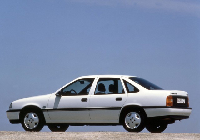 Opel Vectra Sedan foto 20