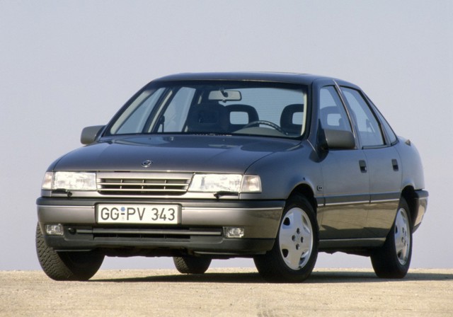 Opel Vectra Sedan foto 21