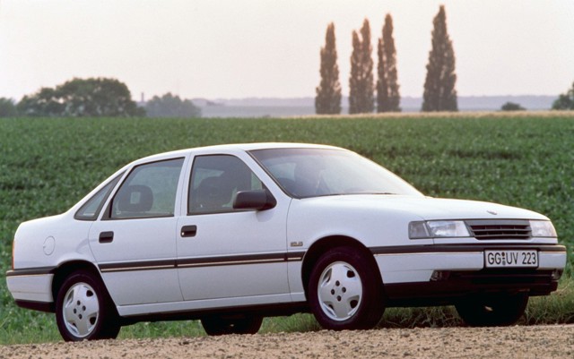 Opel Vectra Sedan foto 23