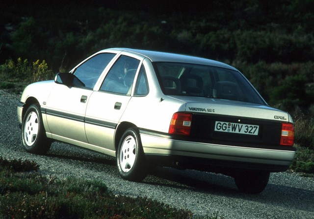 Opel Vectra Sedan foto 26