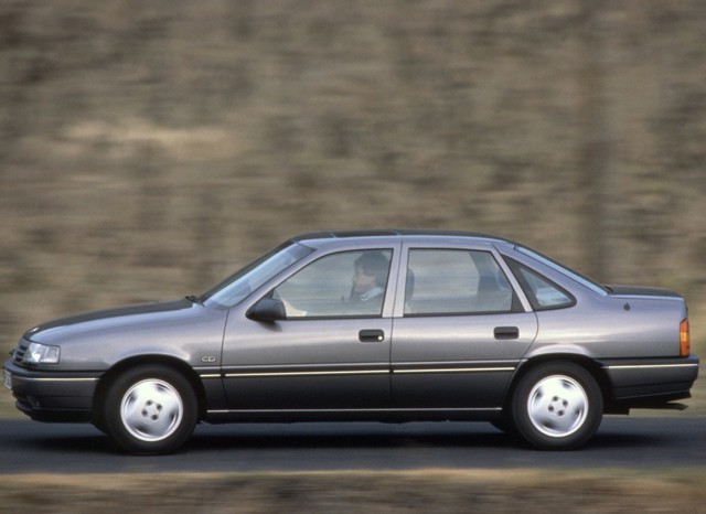 Opel Vectra Sedan foto 29