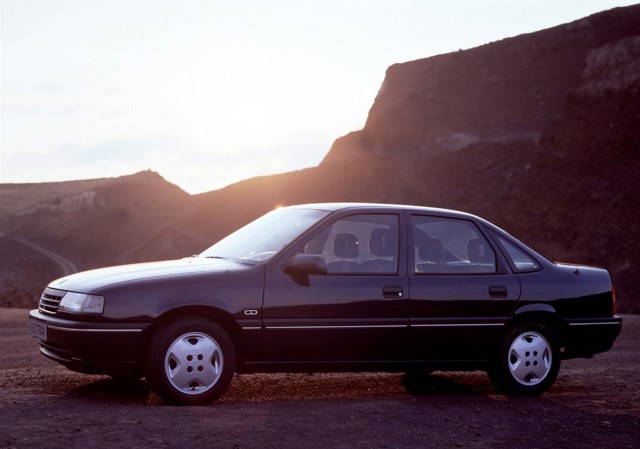 Opel Vectra Sedan foto 33