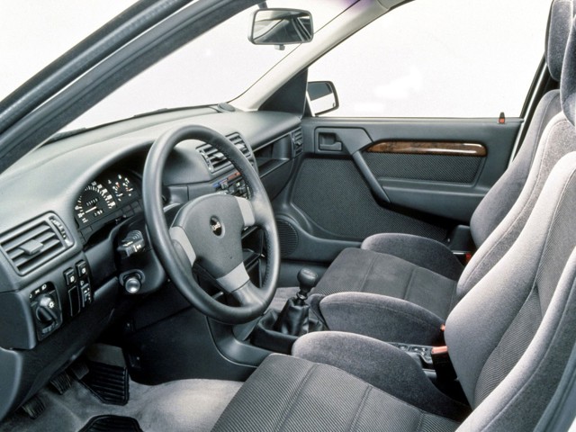 Opel Vectra Sedan foto 43