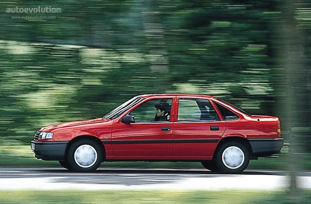 Opel Vectra Sedan foto 1