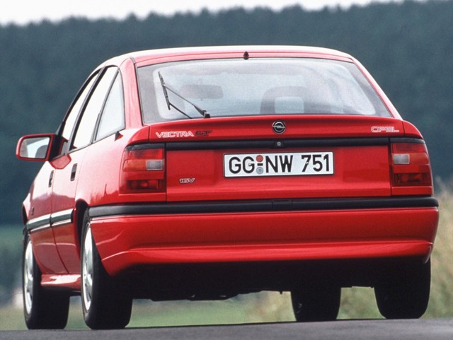 Opel Vectra Sedan foto 11