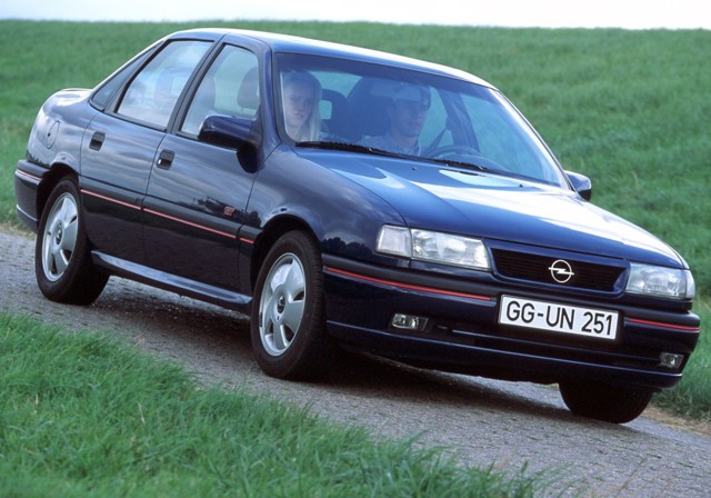 Opel Vectra Sedan foto 12
