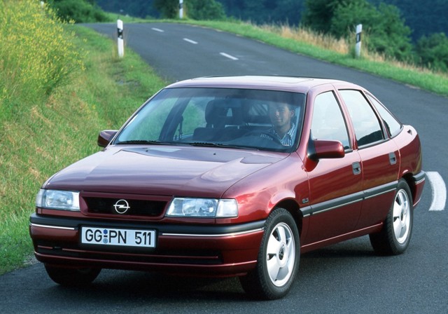 Opel Vectra Sedan foto 14