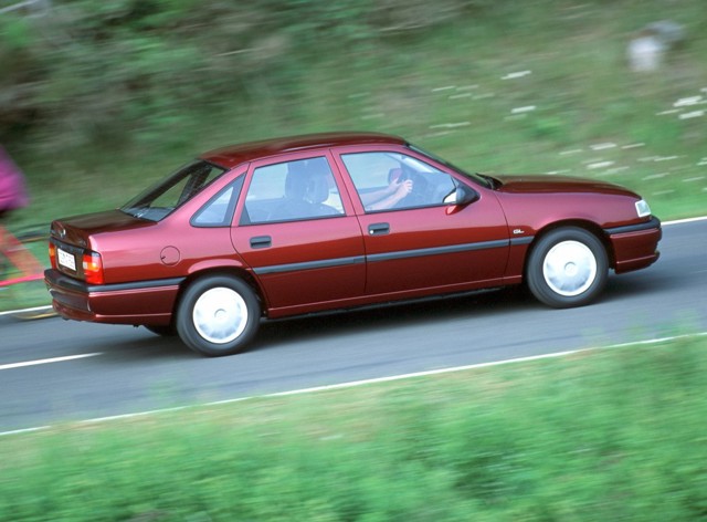 Opel Vectra Sedan foto 22