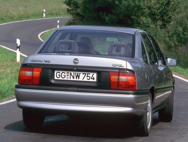 Opel Vectra Sedan foto 37