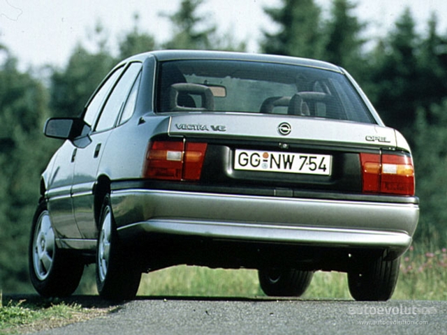 Opel Vectra Sedan foto 4