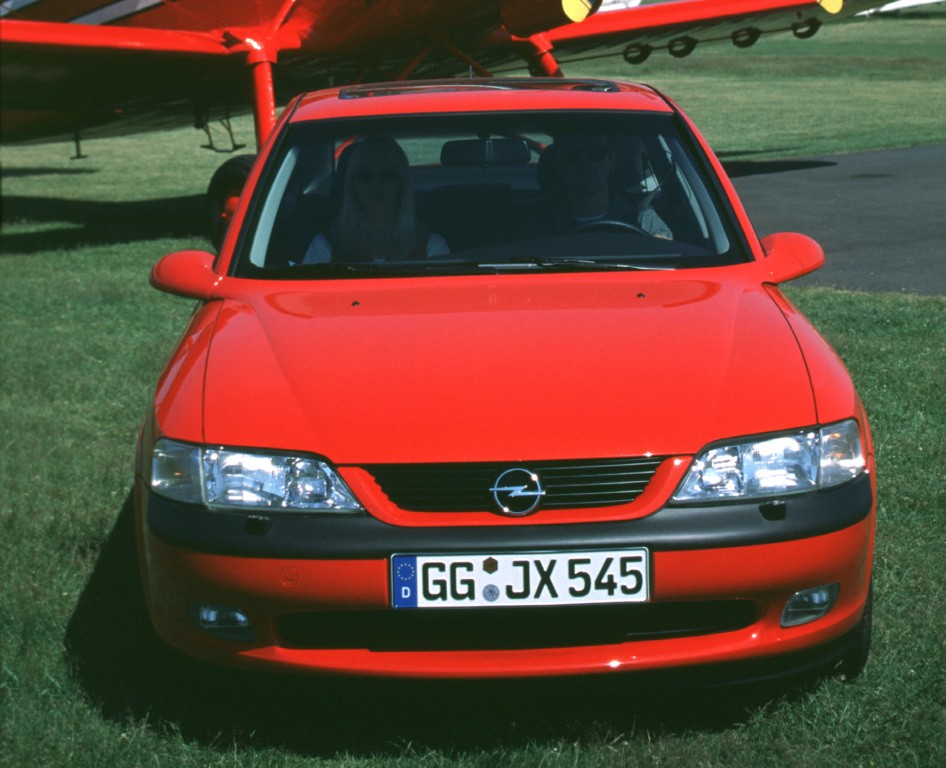 Opel Vectra Sedan photo 6
