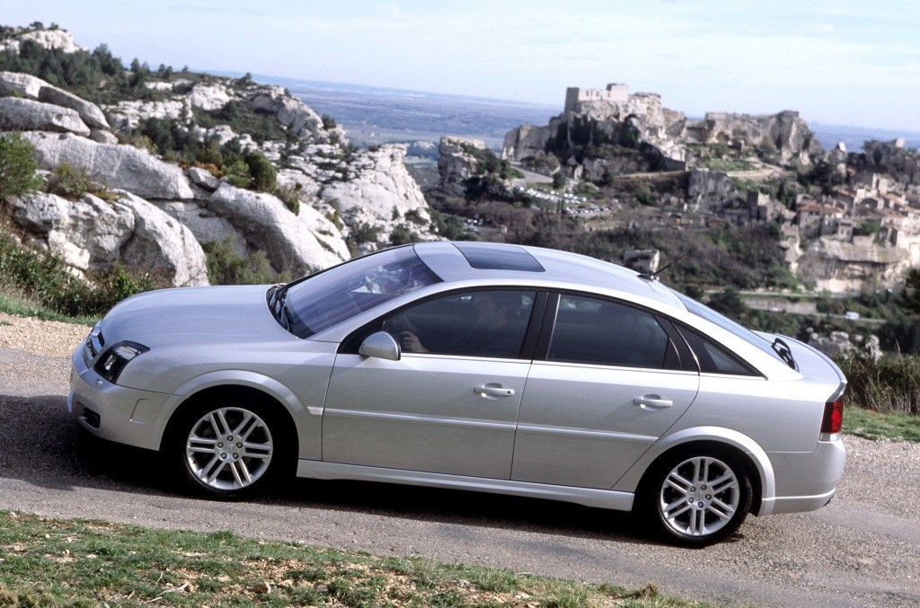 Opel Vectra Sedan photo 27