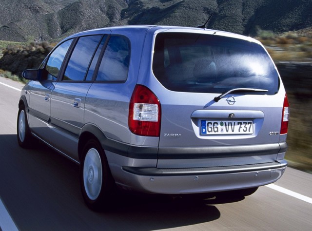 Opel Zafira photo 8