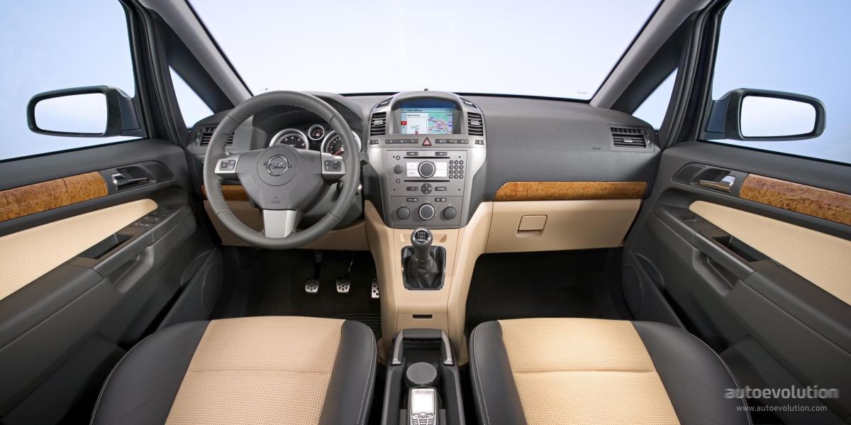 Opel Zafira photo 23