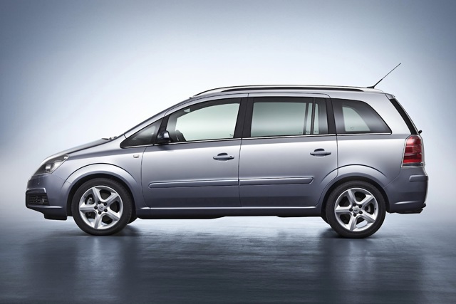 Opel Zafira photo 16