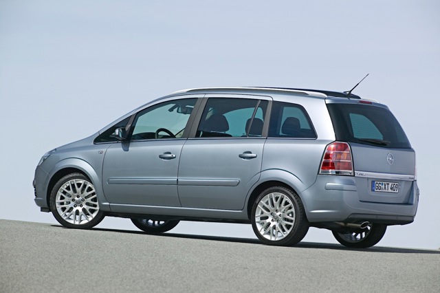 Opel Zafira photo 22