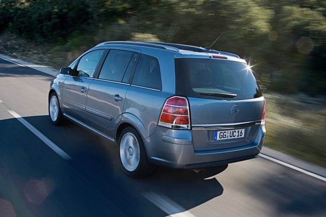 Opel Zafira photo 29