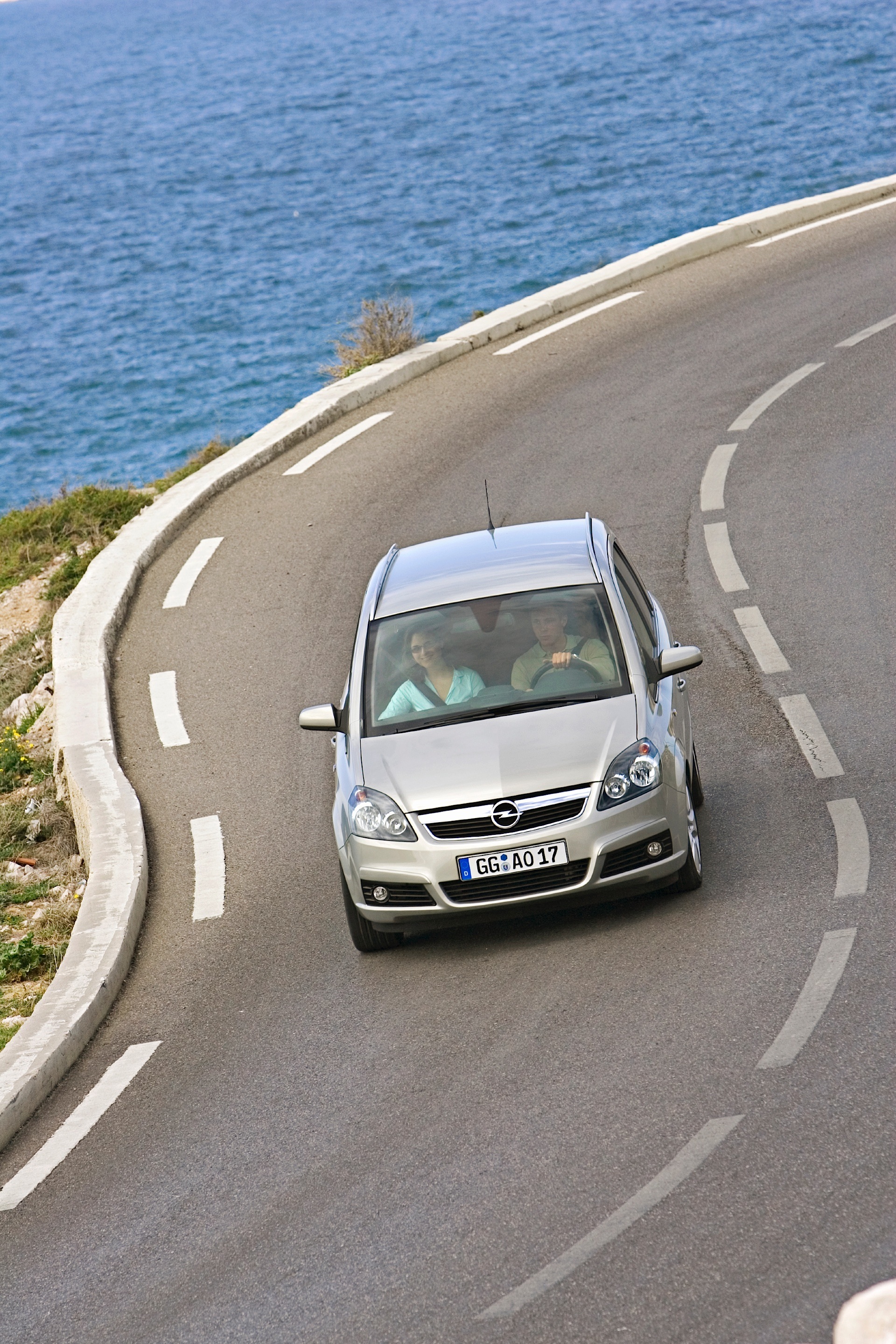 Opel Zafira photo 30