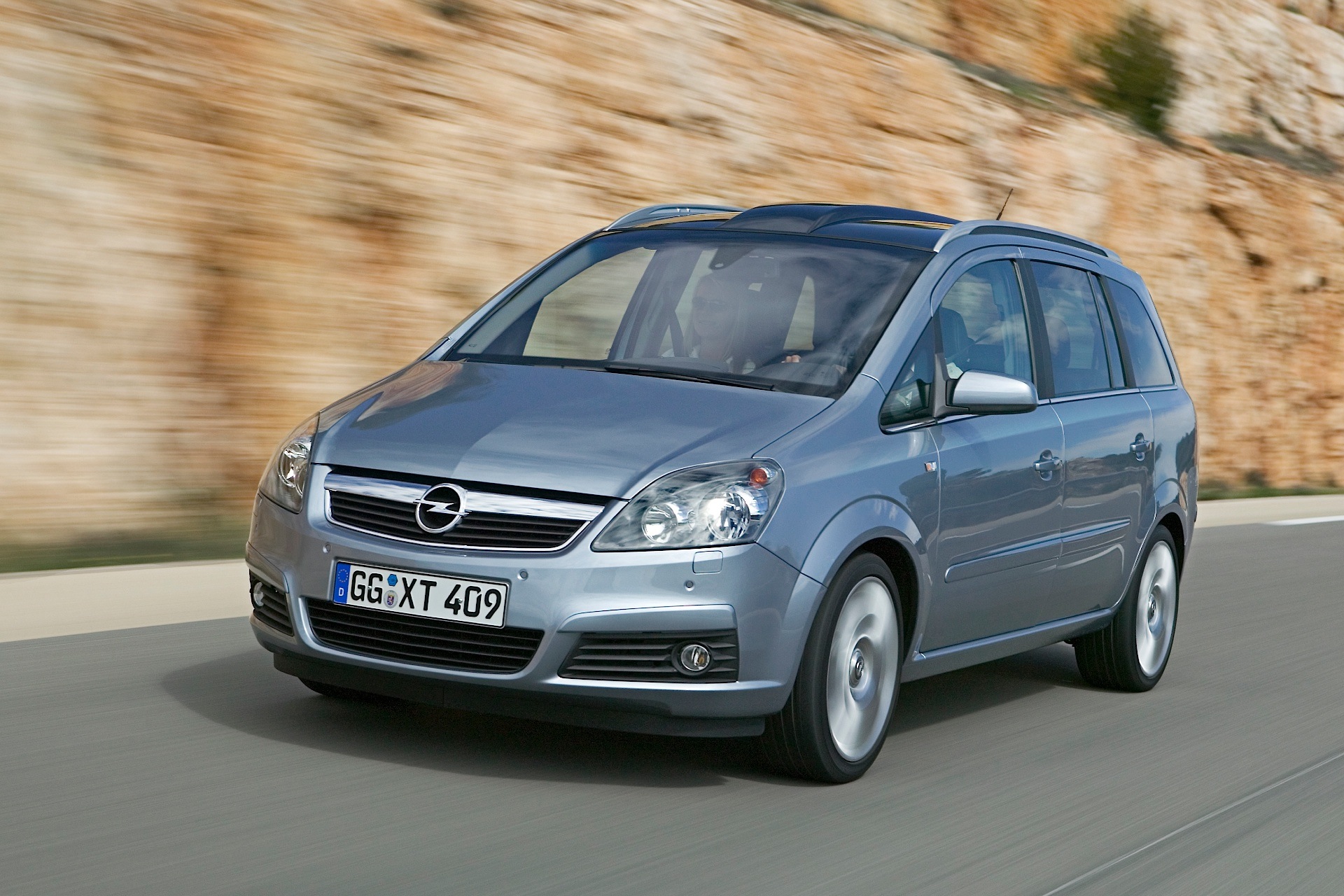 Opel Zafira photo 32