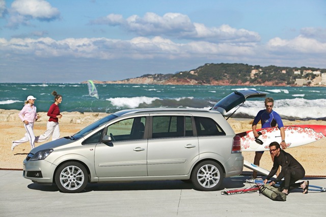 Opel Zafira photo 34