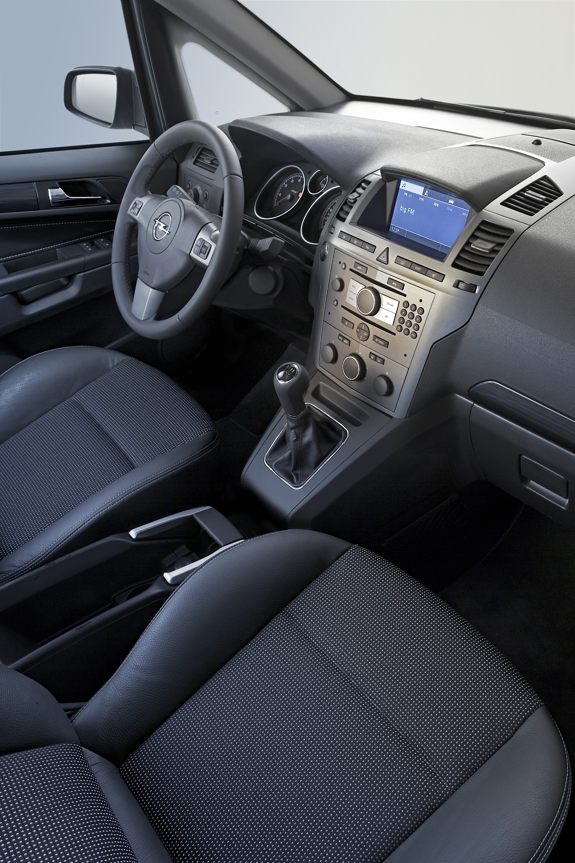 Opel Zafira photo 52