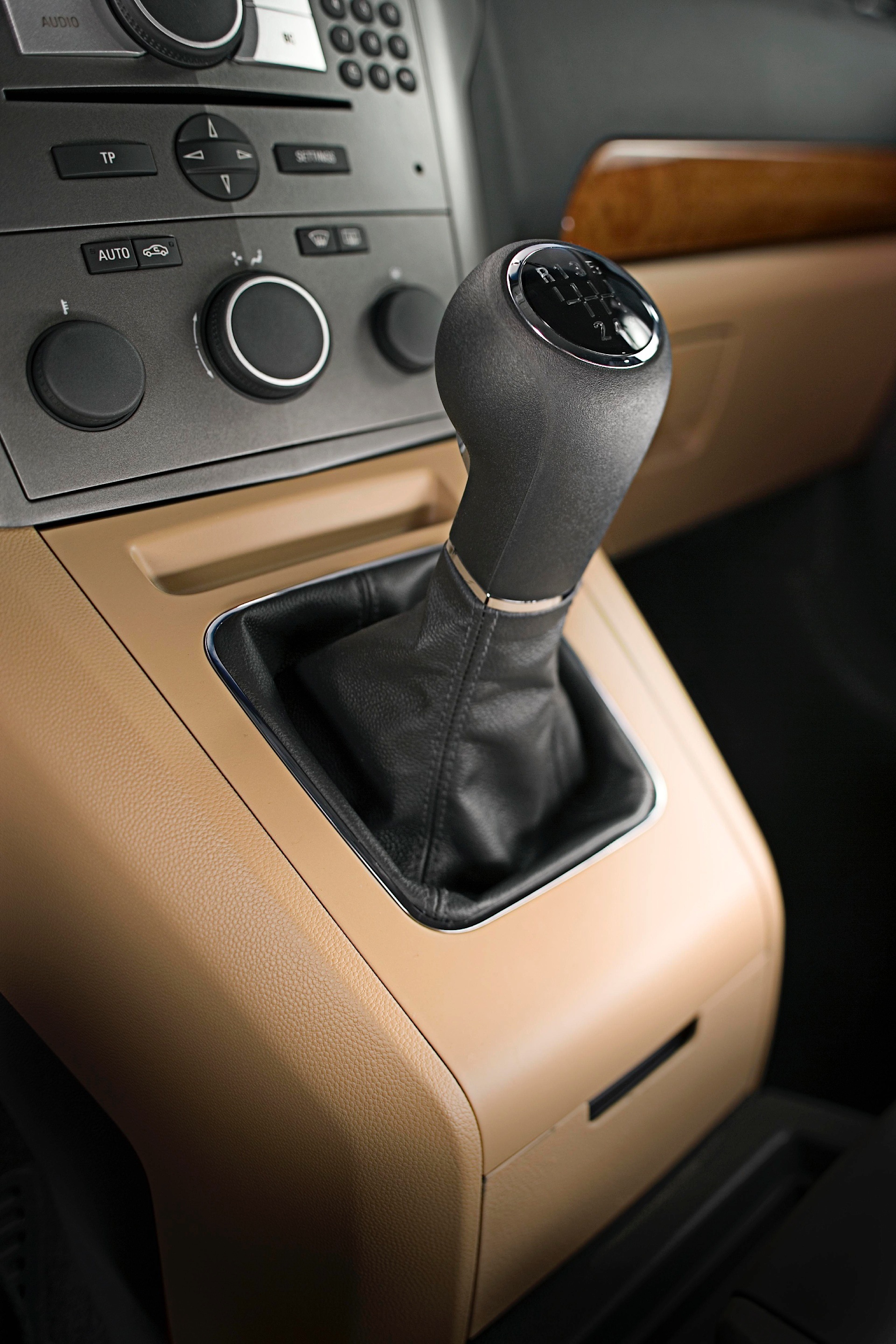 Opel Zafira photo 64