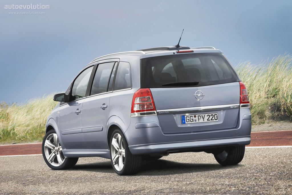 Opel Zafira photo 2