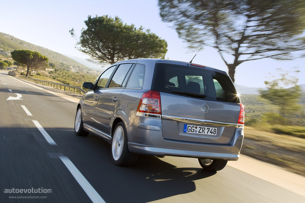 Opel Zafira photo 4