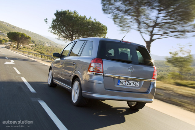 Opel Zafira photo 4