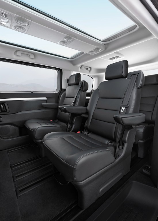 Opel Zafira photo 10