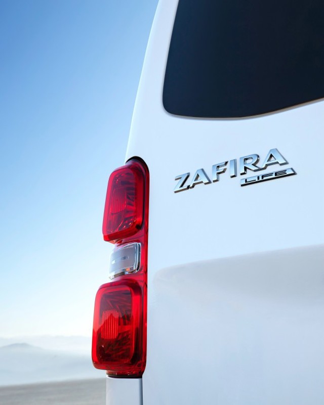 Opel Zafira foto 1
