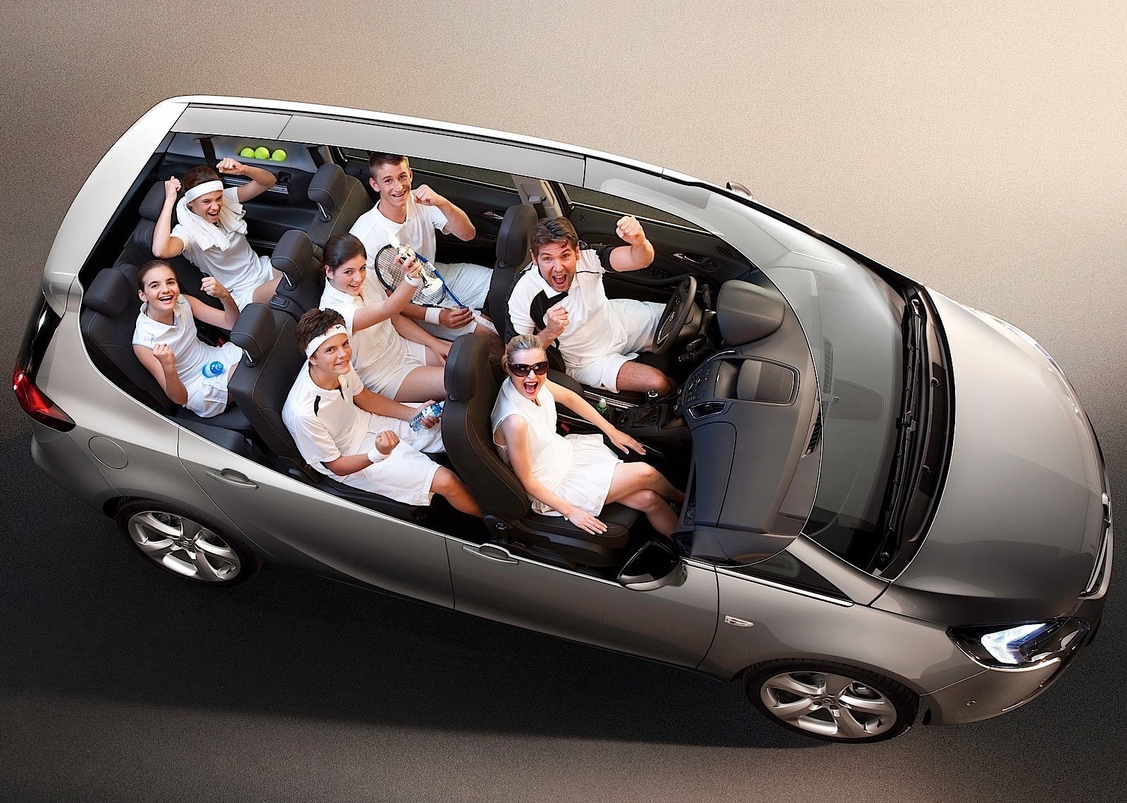 Opel Zafira photo 86