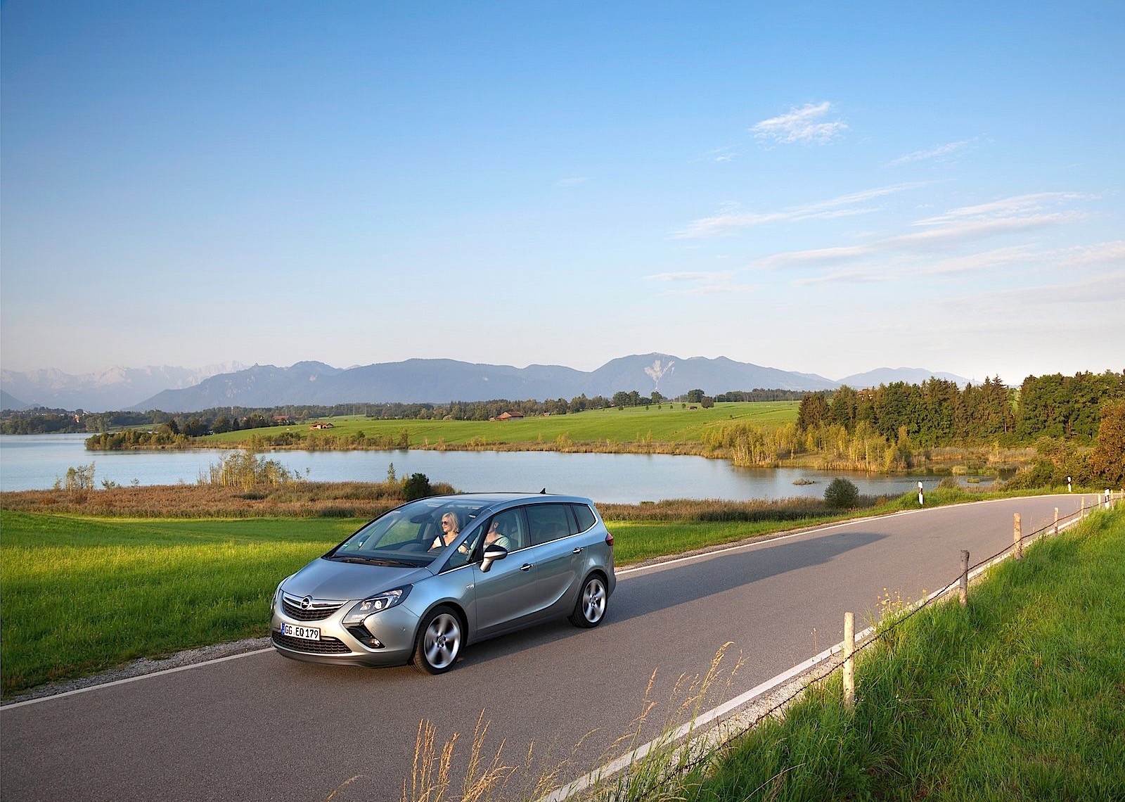 Opel Zafira photo 31